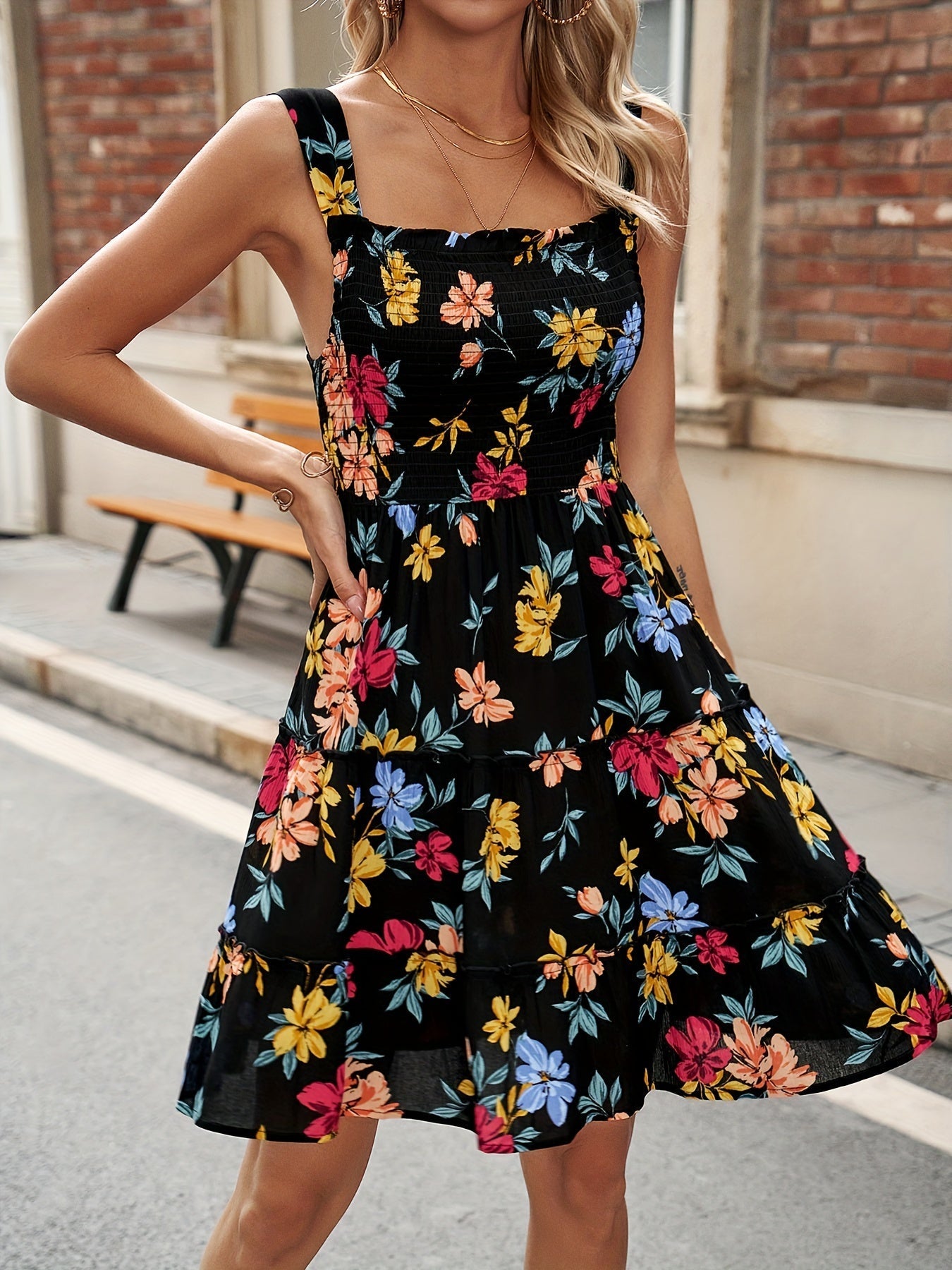 Amberlyn | Femme Robe À Encolure Carrée À Imprimé Floral