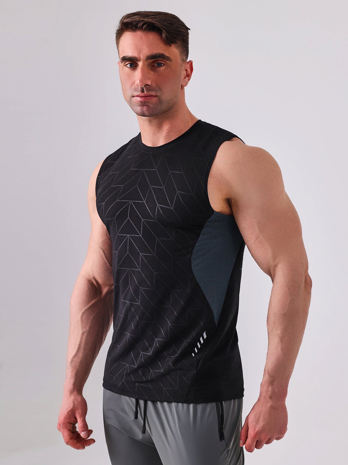 AeroFlex | Maillot de sport avec Tissu Respirant et Couleur Futuriste pour Hommes