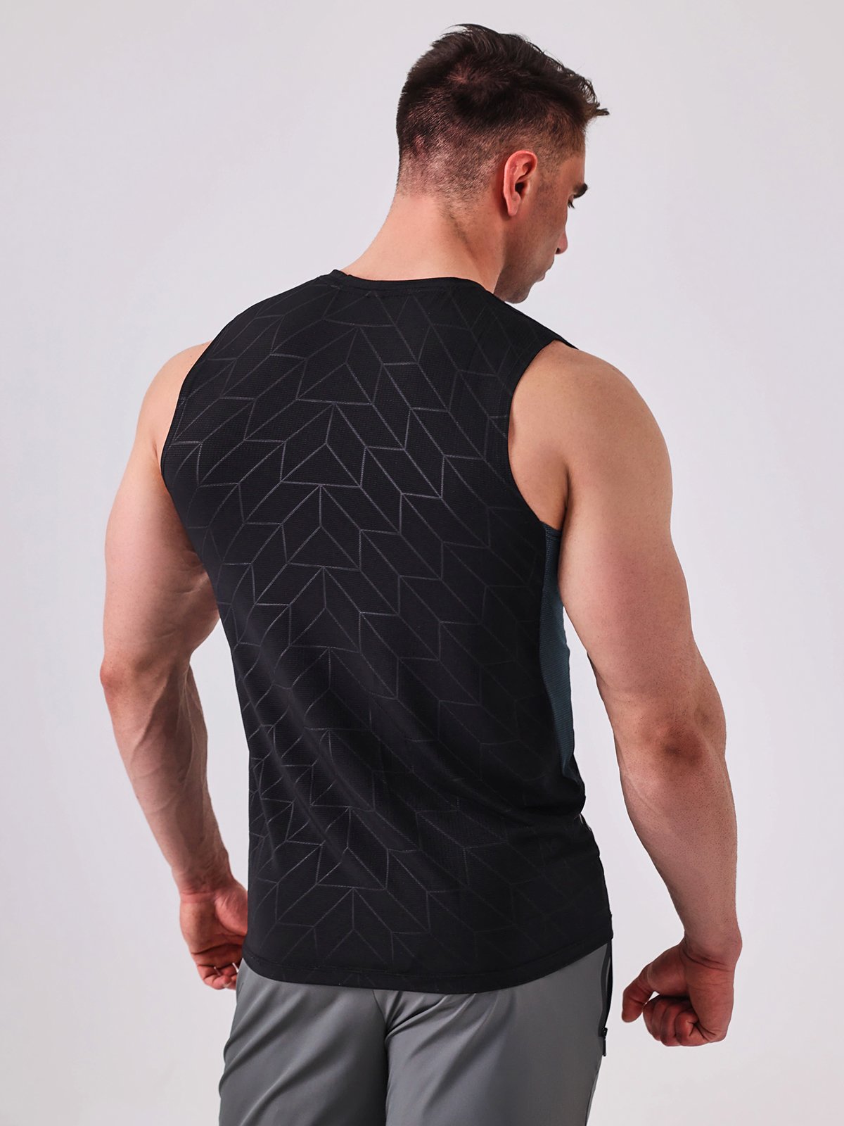 AeroFlex | Maillot de sport avec Tissu Respirant et Couleur Futuriste pour Hommes