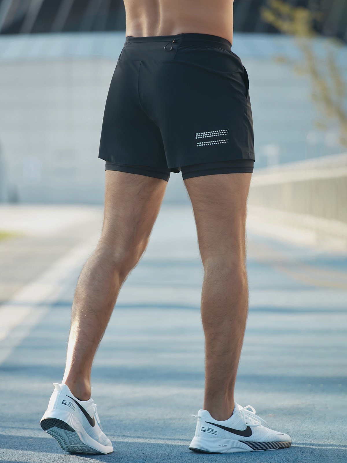 Astro | Short de Fitness avec Tissu Léger et Détails Réfléchissants pour Hommes