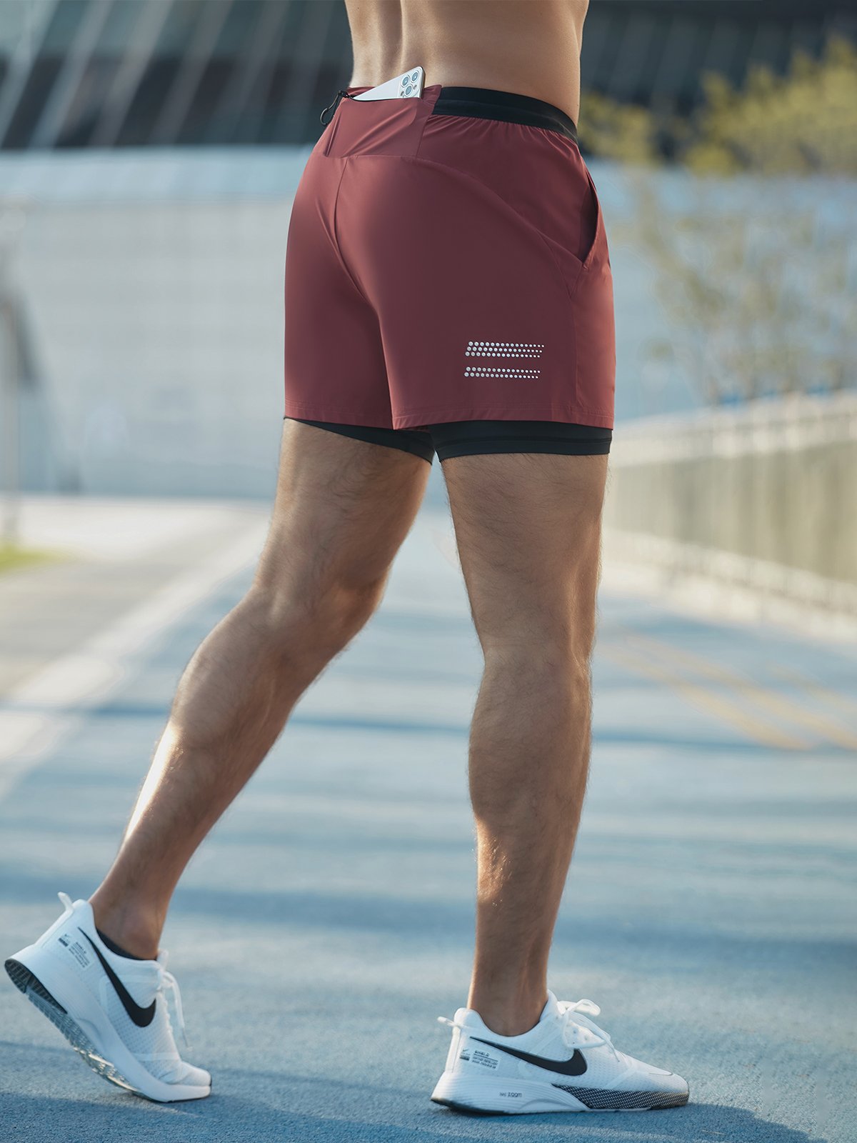 Astro | Short de Fitness avec Tissu Léger et Détails Réfléchissants pour Hommes