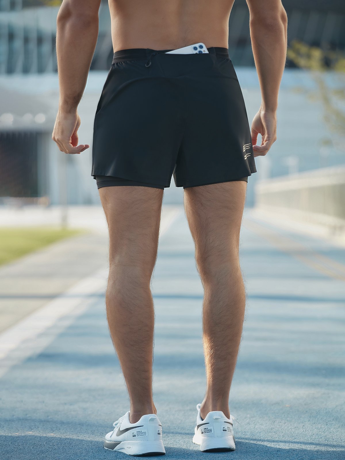 Astro | Short de Fitness avec Tissu Léger et Détails Réfléchissants pour Hommes