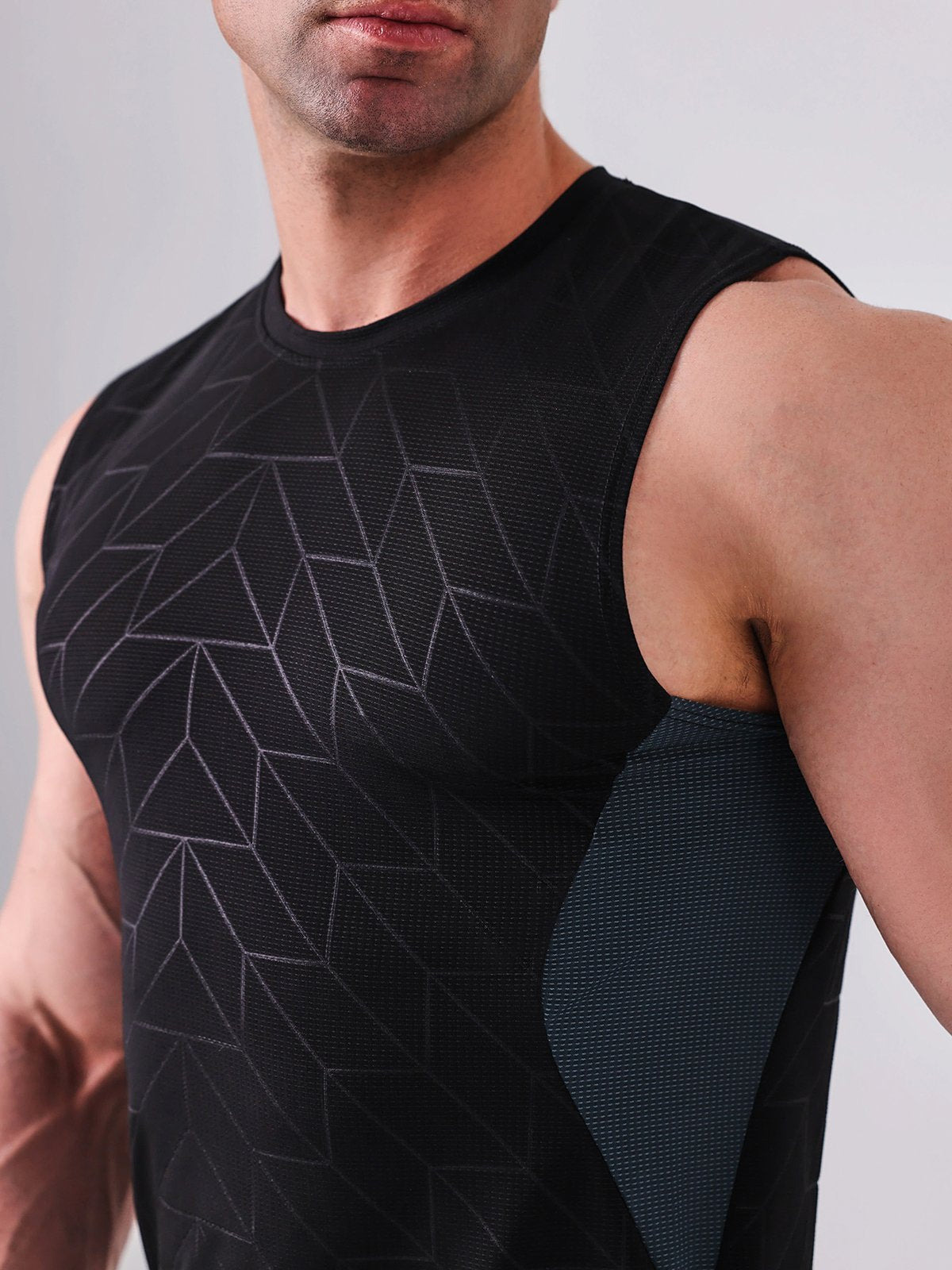 AeroFlex | Maillot de sport avec Tissu Respirant et Couleur Futuriste pour Hommes