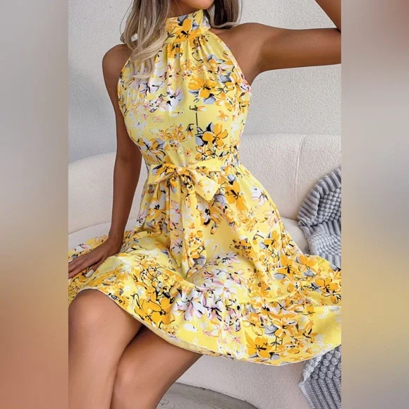 BelleRue - Robe trapèze florale à nouer à la taille et ourlet à volants