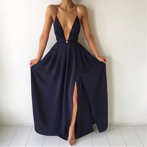 Bellevo | Robe longue avec décolleté plongeant